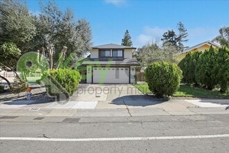 3462 Bridgeford Dr in Sacramento, CA - Building Photo - Building Photo