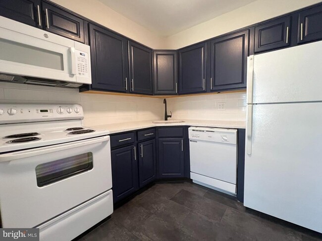 2630 West Chester Pike in Broomall, PA - Building Photo - Building Photo