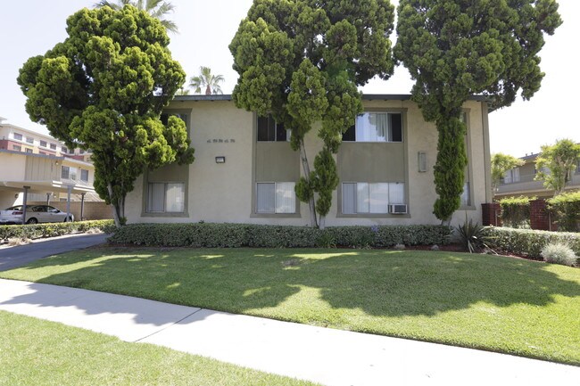 12212 Tamerlane Dr in Garden Grove, CA - Foto de edificio - Building Photo