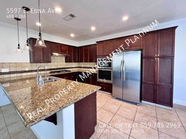 5597 E Edna Ave in Fresno, CA - Building Photo - Building Photo