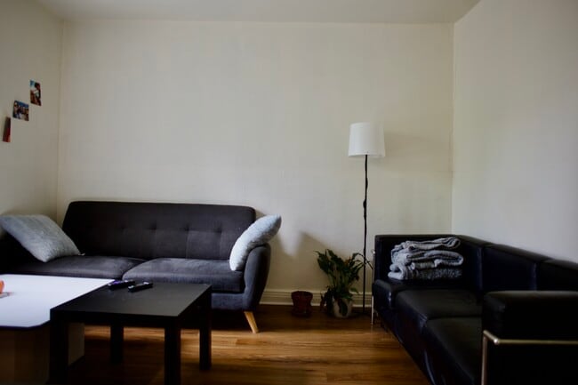property at 1850 Allard Rue
