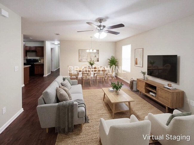 7600 Free Ave in Jacksonville, FL - Foto de edificio - Building Photo