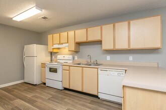 Hallmark at the Park in Nashville, TN - Foto de edificio - Building Photo