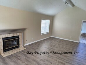 795 Portsmouth Way in Salinas, CA - Building Photo - Building Photo