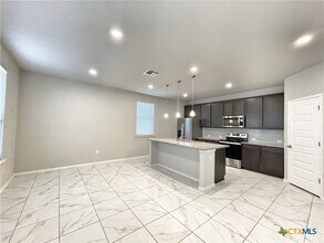 2552 Smokey Cv in Seguin, TX - Building Photo - Building Photo