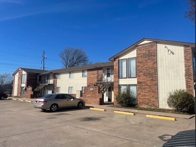 Golf Park in Wichita, KS - Foto de edificio - Building Photo