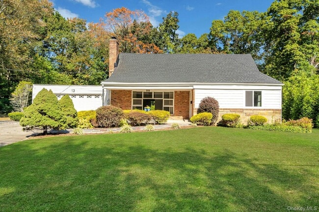property at 13 Colonial Rd