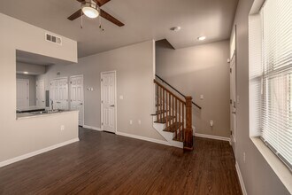 River West Apartments in Tulsa, OK - Building Photo - Interior Photo