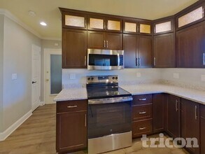 10326 Hetrick Cir E in Largo, FL - Building Photo - Building Photo