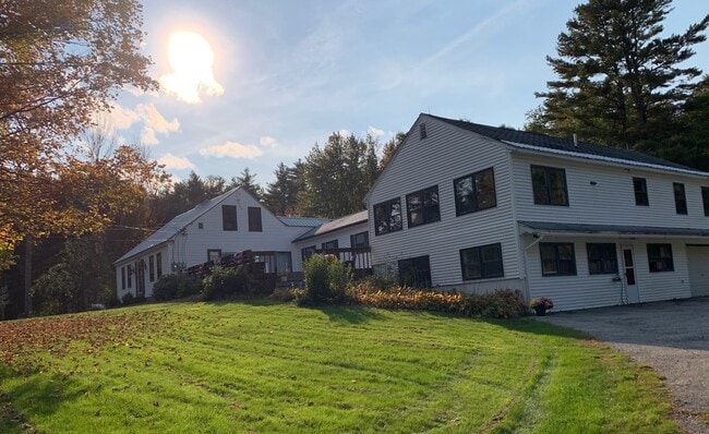 34 Allen Rd, Unit 2