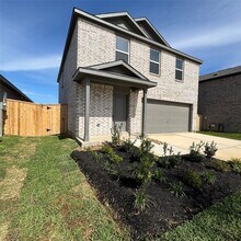 6723 Alder Crk Dr in Montgomery, TX - Building Photo - Building Photo