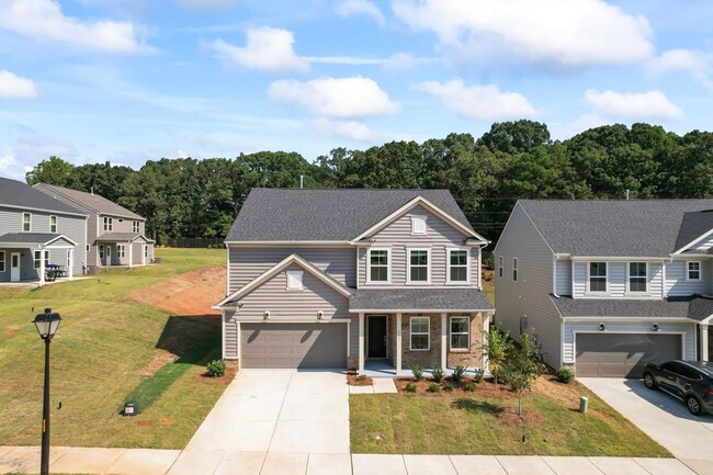 5111 Hales Ford Rd in Charlotte, NC - Foto de edificio - Building Photo