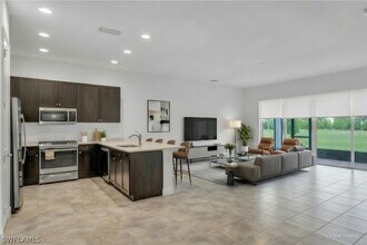 12445 Dahlia Ct in Naples, FL - Building Photo - Building Photo