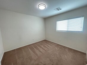 8081 Windmill Villa St in Las Vegas, NV - Building Photo - Building Photo