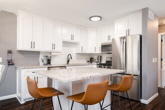 5828 Covington Terrace in Minnetonka, MN - Building Photo - Building Photo