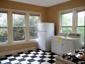 218 N Windomere Ave in Dallas, TX - Building Photo - Building Photo