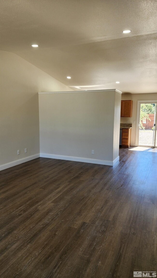 5910 Poinsettia Ct in Sun Valley, NV - Building Photo - Building Photo