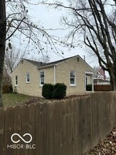 10 Commerce Dr in Mooresville, IN - Building Photo - Building Photo