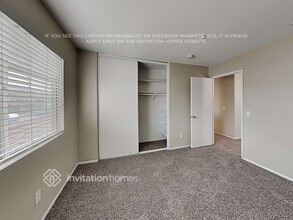 15599 Gulfstream Ave in Fontana, CA - Foto de edificio - Building Photo