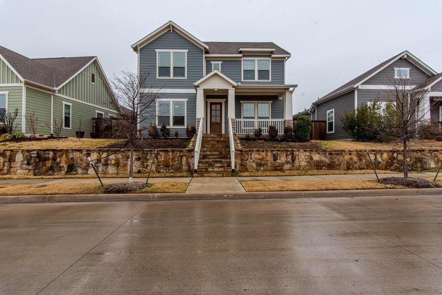 8722 Homestead Blvd in Rowlett, TX - Building Photo