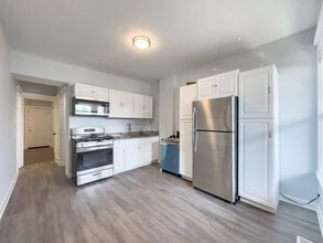 3649 W Montrose Ave in Chicago, IL - Building Photo - Building Photo