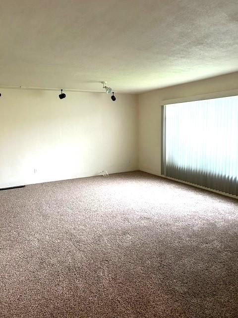 1777 E Oakland Ave in Hemet, CA - Building Photo - Building Photo