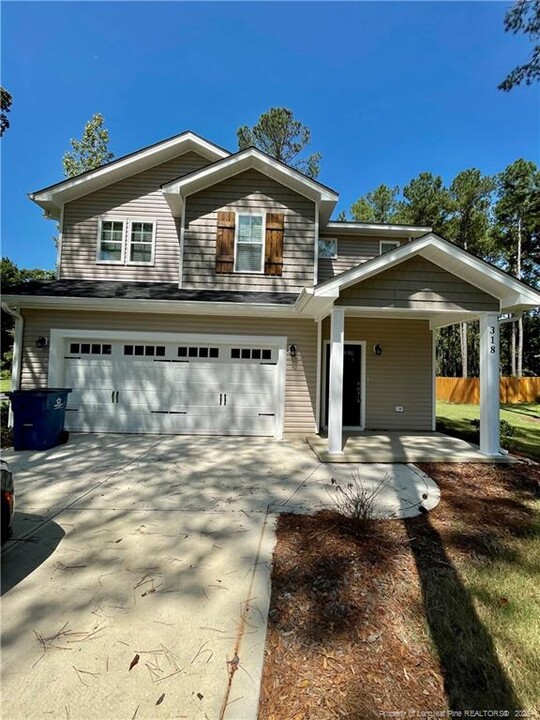318 South St in Vass, NC - Building Photo