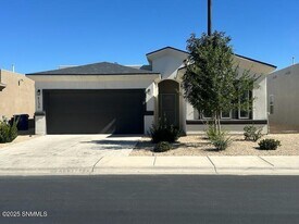 6130 Kaleidoscope Rd in Las Cruces, NM - Building Photo