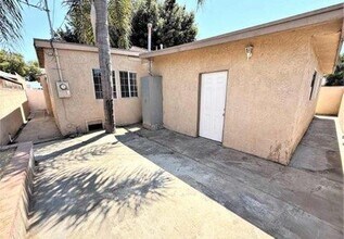1106 E M St in Los Angeles, CA - Building Photo - Building Photo