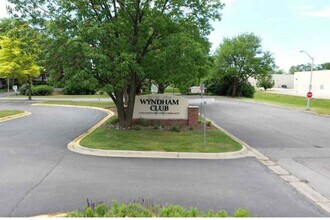 1225 Wyndham Ct in Palatine, IL - Foto de edificio - Building Photo