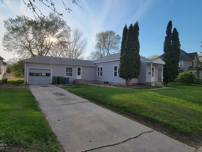 property at 623 7th Ave