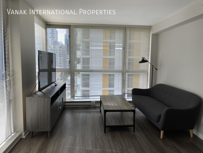 1 Bed / 1 Bath Fully Furnished Apartment i... in Vancouver, BC - Building Photo - Building Photo