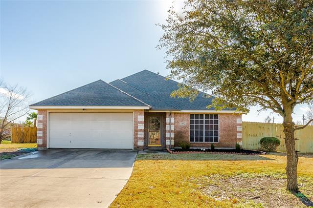 102 Arabian Rd in Waxahachie, TX - Building Photo