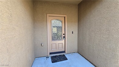 4445 W Carrier Dove St in North Las Vegas, NV - Building Photo - Building Photo