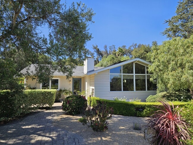 845 Norman Ln