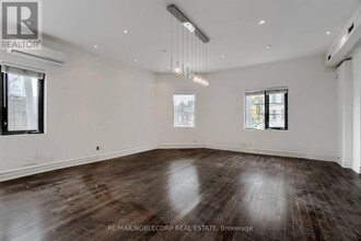 623 Mt Pleasant Rd in Toronto, ON - Building Photo - Building Photo