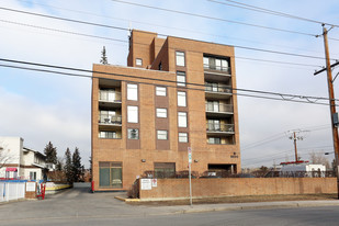 8604 48 Ave NW in Calgary, AB - Building Photo - Building Photo