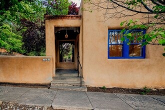 146 W Berger St in Santa Fe, NM - Building Photo - Building Photo
