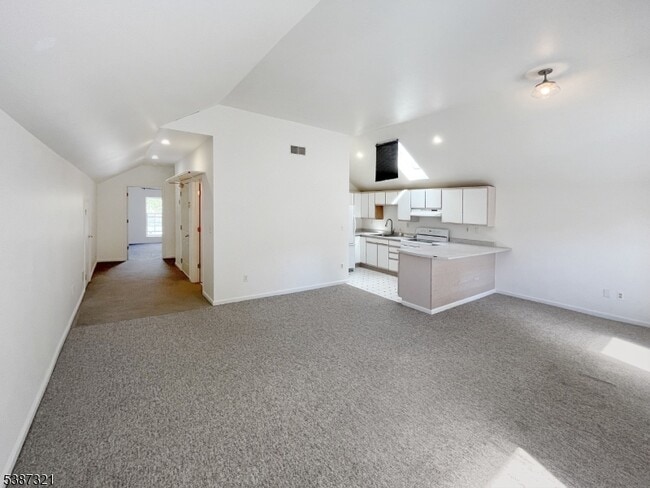 6 Kelly Pl