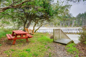 4880 Railroad Ave in Moclips, WA - Building Photo - Building Photo