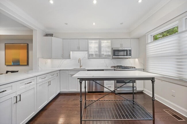 property at 1054 Boston Post Rd