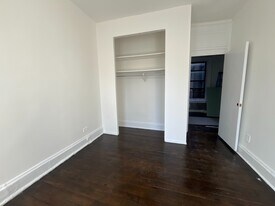 1427 York Ave, Unit 5E in New York, NY - Building Photo