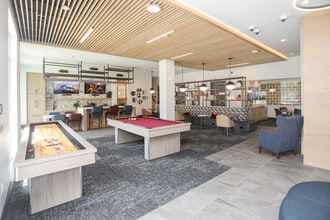 Legacy202 in Champaign, IL - Foto de edificio - Interior Photo