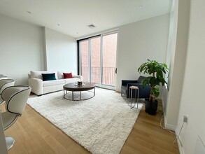 7 E Springfield St, Unit 4A in Boston, MA - Building Photo - Building Photo