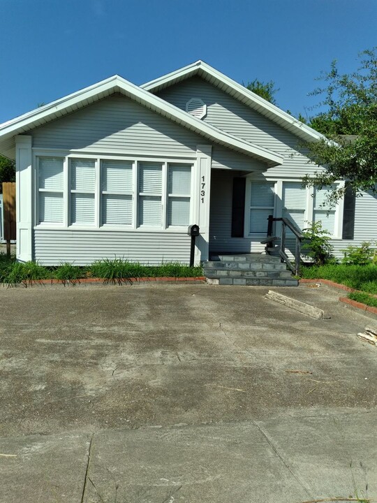 1731 3rd St in Corpus Christi, TX - Foto de edificio