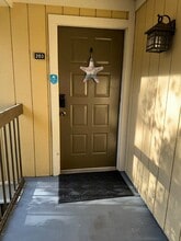 13289 Arbor Pointe Cir, Unit 203 in Tampa, FL - Building Photo - Building Photo
