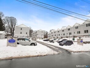 6 Beacon Square in Fairfield, CT - Building Photo - Building Photo