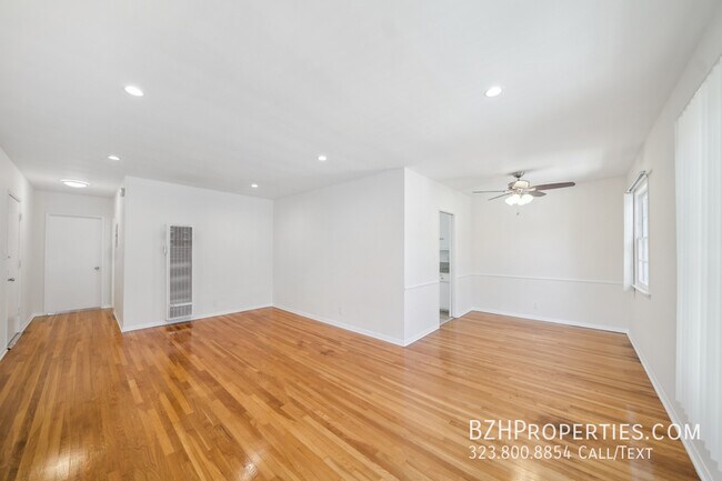 property at 5329 Vantage Ave