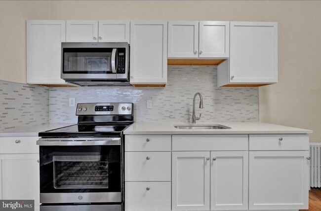 2203 Edmondson Ave in Catonsville, MD - Building Photo - Building Photo
