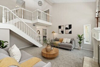 8405 Sweetwater Cir in Huntington Beach, CA - Building Photo - Building Photo